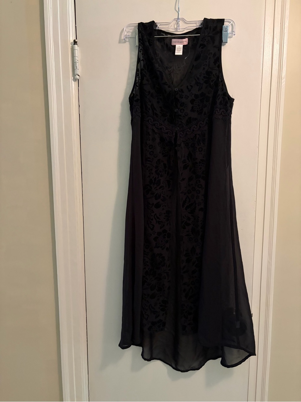 Band Of Gypsies Black Sleeveless Flowy Vest Floral Velvet Burnout Embroidered M